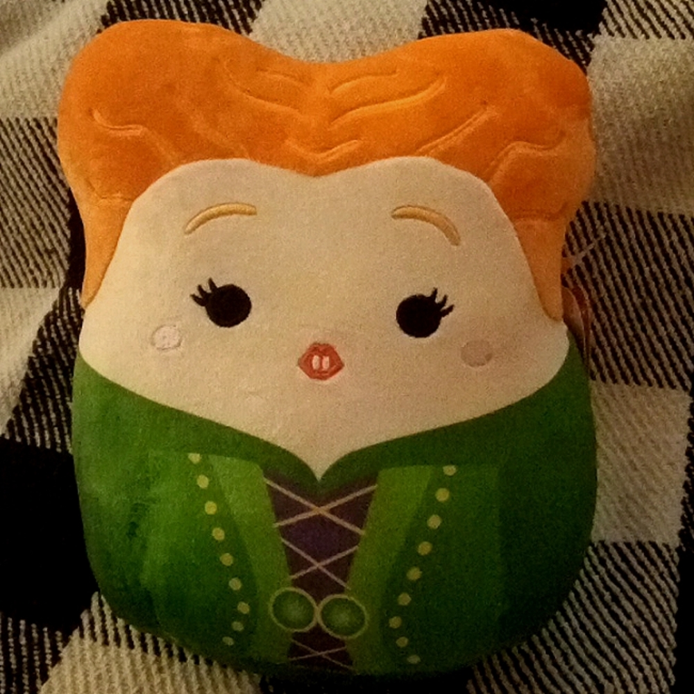 Winifred Sanderson Squishmalllow